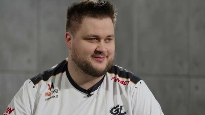 Snax bei einem Interview mit PGL