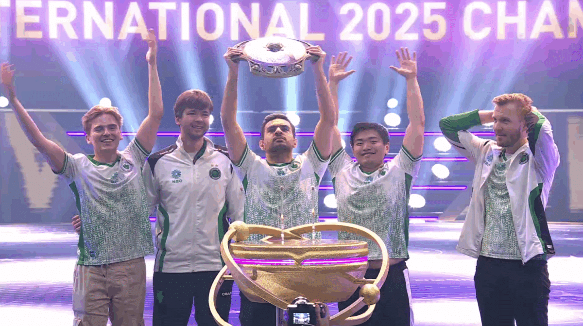 TI14 ist vorbei, Team Falcons hebt die Aegis