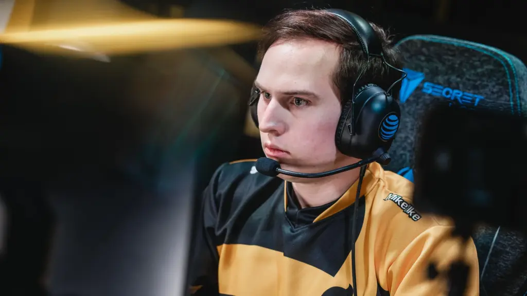 El toplaner de Dignitas, SrtTy deja la grieta para lanzarse al mundo de la creación de contenido