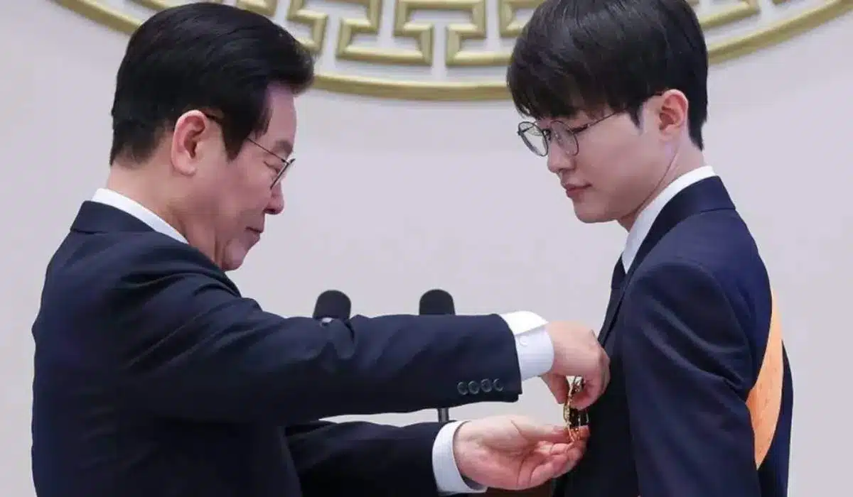 Faker recibe la Medalla Chengnyong, máxima condecoración para atletas en Corea del Sur
