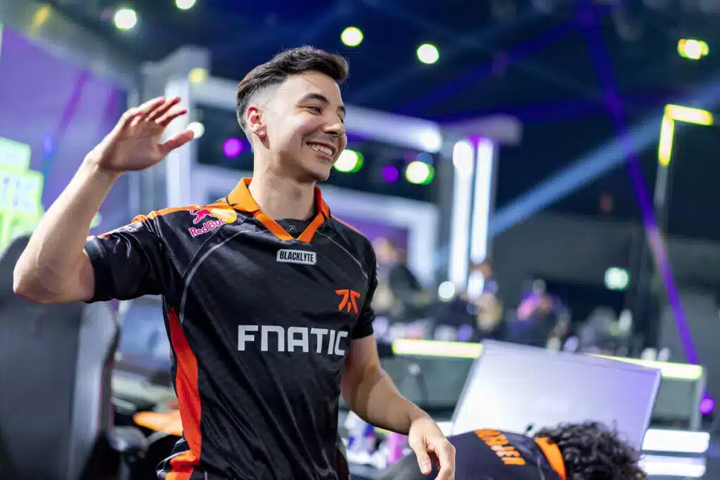 Fnatic prolunga il contratto con Crashies sul roster di VALORANT