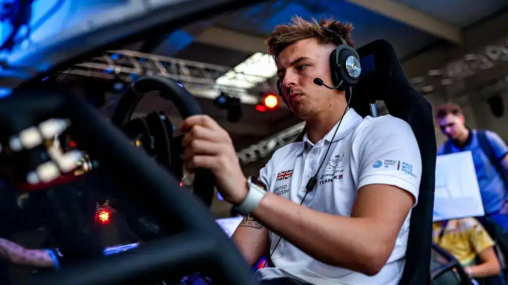 Baldwin raggiunge Verstappen nel Team Redline