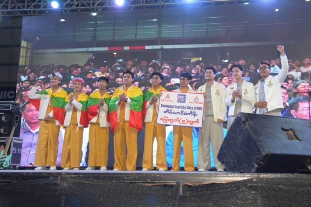 Nationale feestdagen in Myanmar na World Cup winst Yangon Galacticos
