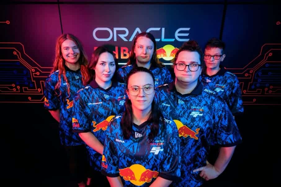Red Bull Racing en Rokt lanceren een F4 esports vrouwenteam