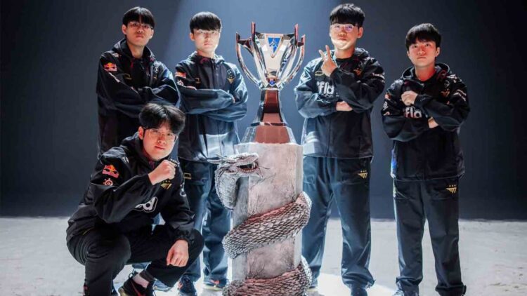 Overzicht van alle League of Legends Worlds kampioenen van 2011 tot nu, inclusief Fnatic en T1.
