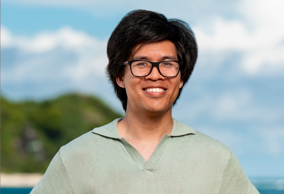 Jason Treul, terwijl hij meedoet aan Survivor (het Amerikaanse Expeditie Robinson).