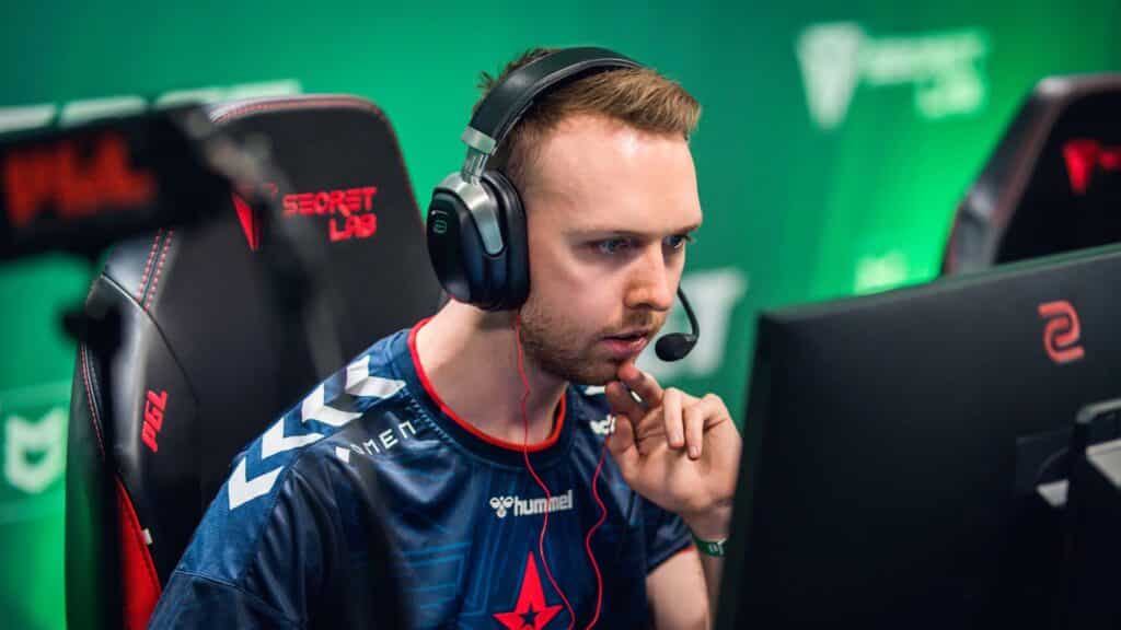gla1ve met pensioen als counter strike speler en wordt coach