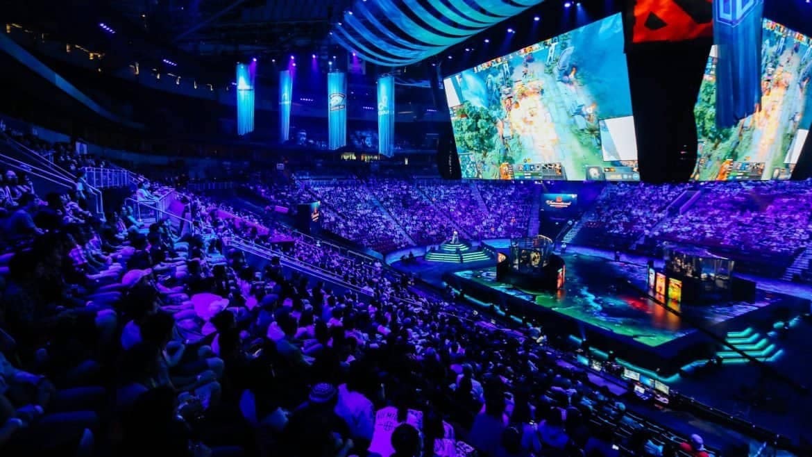 Esports toernooi zaal. Neemt het aantal kijkers van esports toe in 2025?