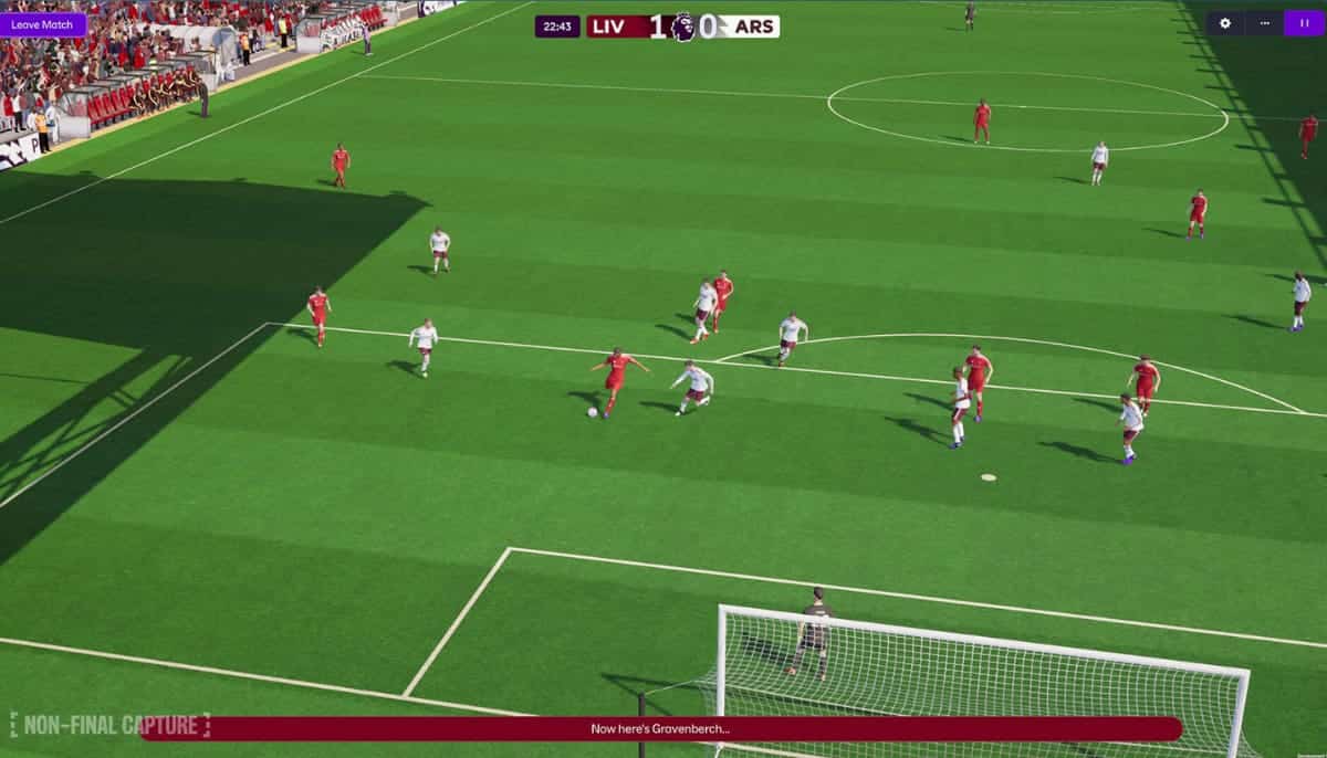 Spelscen från Football Manager 2026 med Liverpool mot Arsenal på en virtuell fotbollsplan.