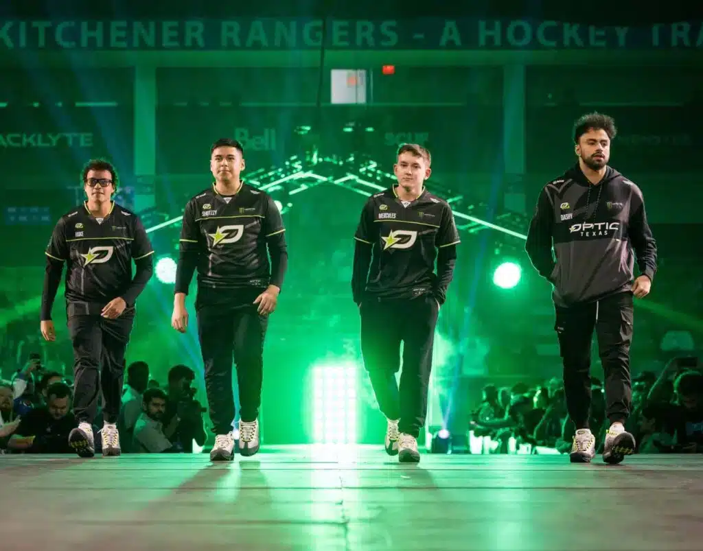 OpTic Texas CDL trupp på scenen