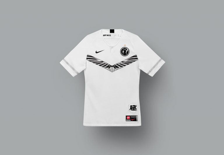 Nike debuts team kits for League of Legends Pro League
