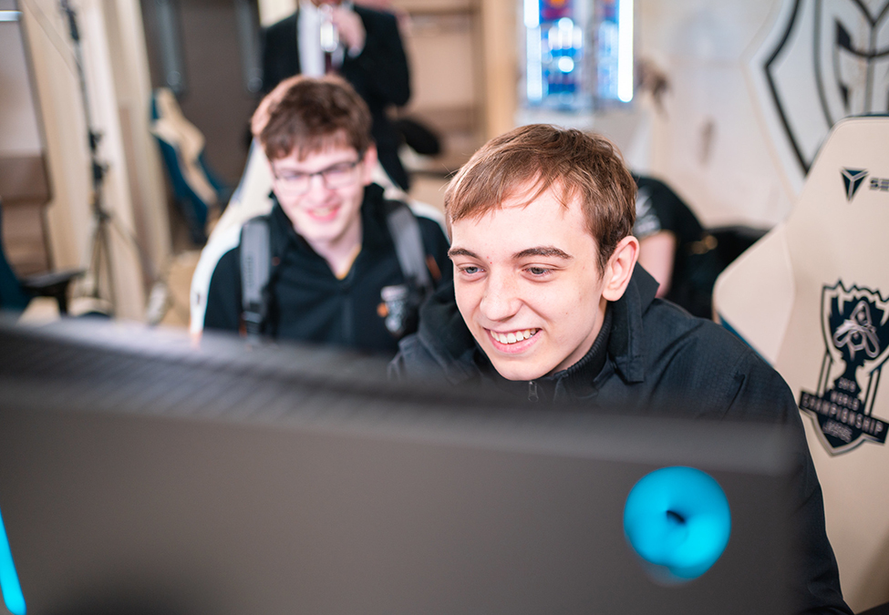 G2 Esports AOC 2020 Extension