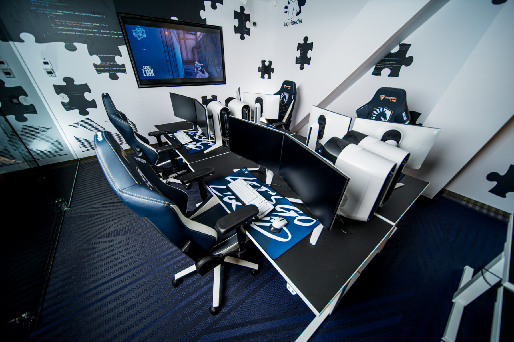 AlienWare Training Facility EU - Team Liquid Liquidpedia workspace