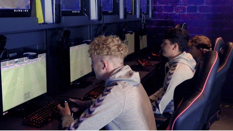 Bristol City Robins Foundation launches esports course