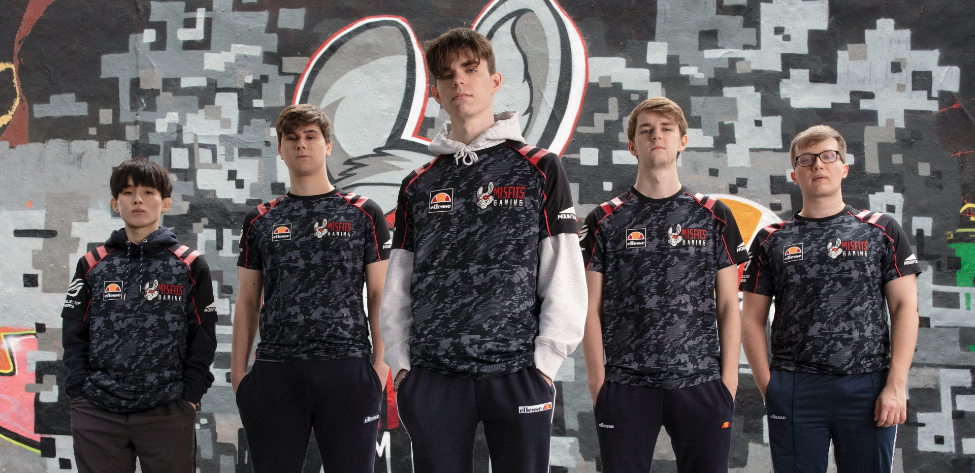 Misfits-Gaming-Group-x-ellesse