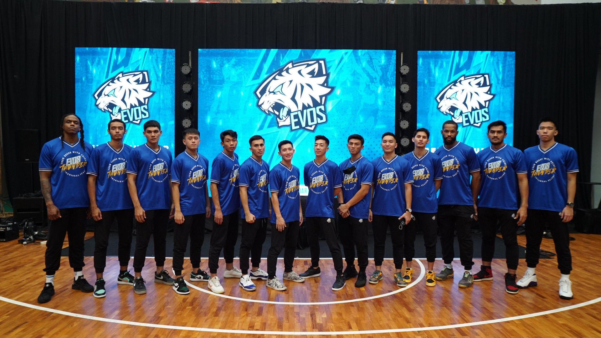 ESJ Evos basketball squad