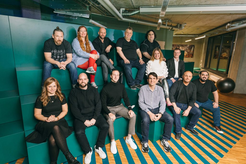 bayes esports leading team members