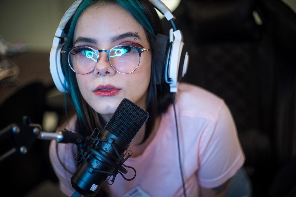 esports streamer