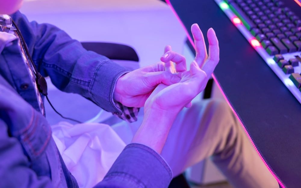 Esports player injury