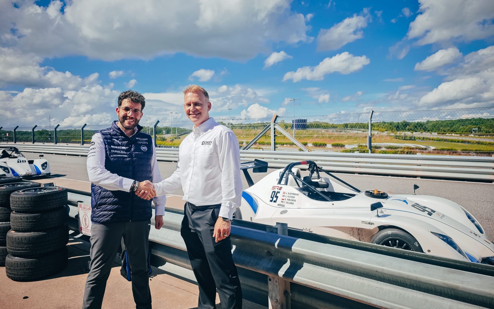 Javier Guerra of Williams and David Cook of Racing Prodigy-2-min