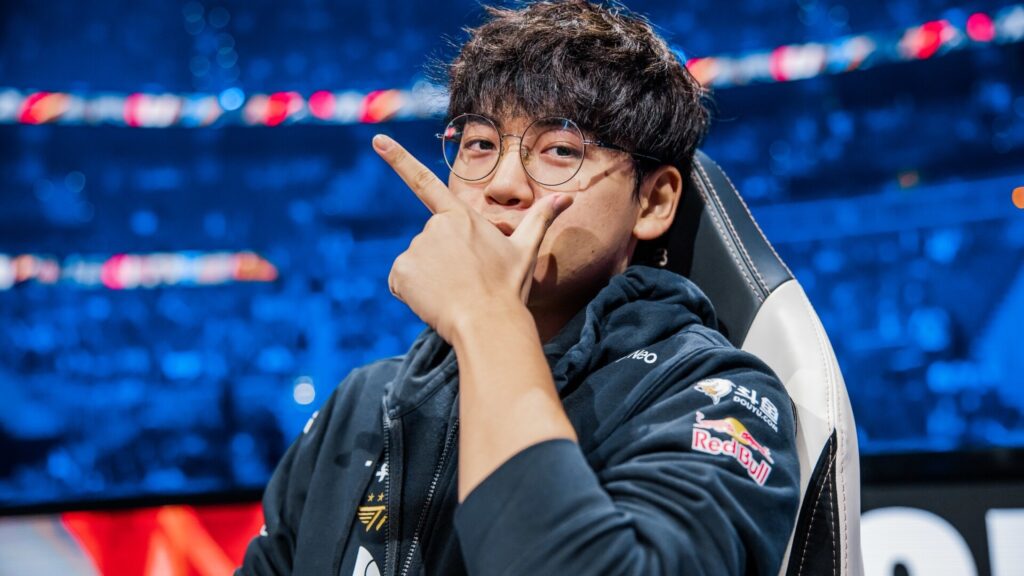 T1 receives backlash for replacing Smash by Gumayusi