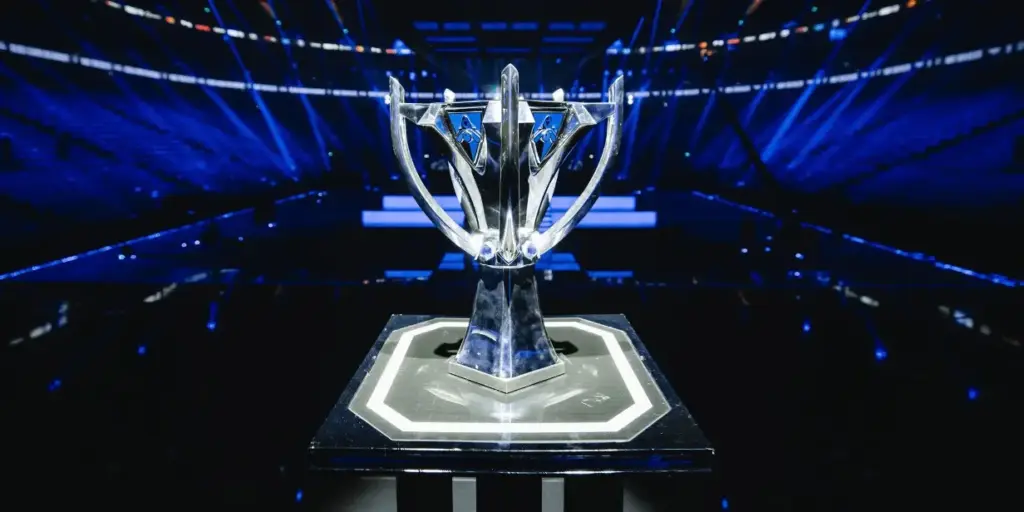 Worlds 2025 trophy