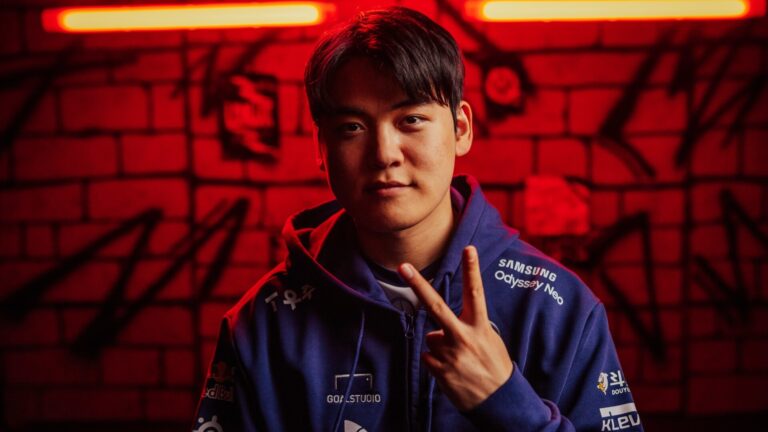 Smash replaces Gumayusi for T1 vs KT Rolster