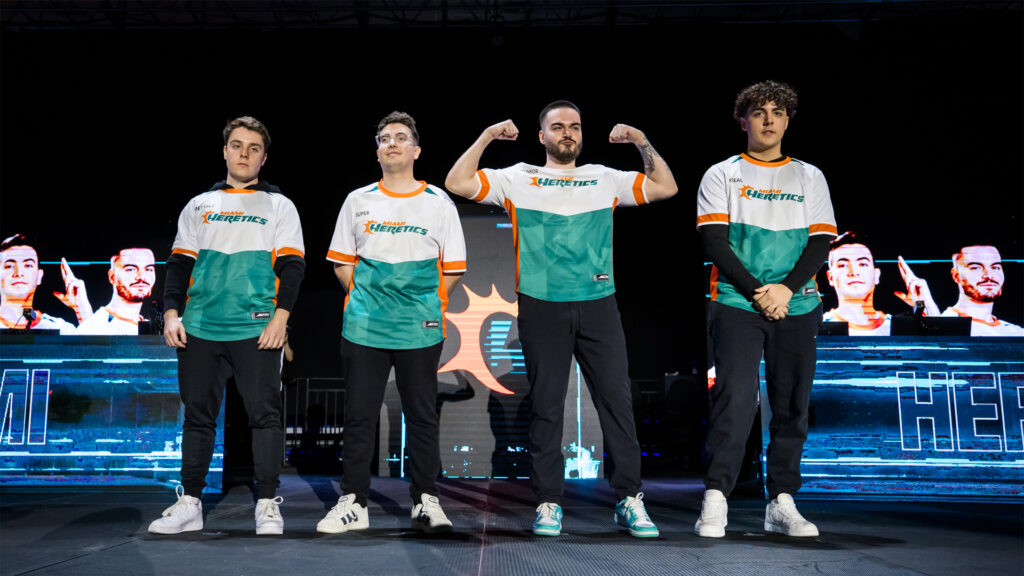 Image of Miami Heretics Call of Duty League roster posing on CDL main stage