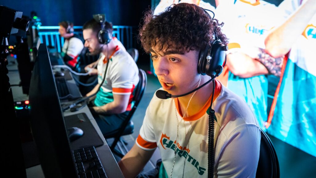 Image of Call of Duty League Miami Heretics players competing on Call of Duty League stage