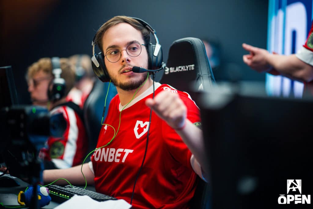 MOUZ xertioN at BLAST event