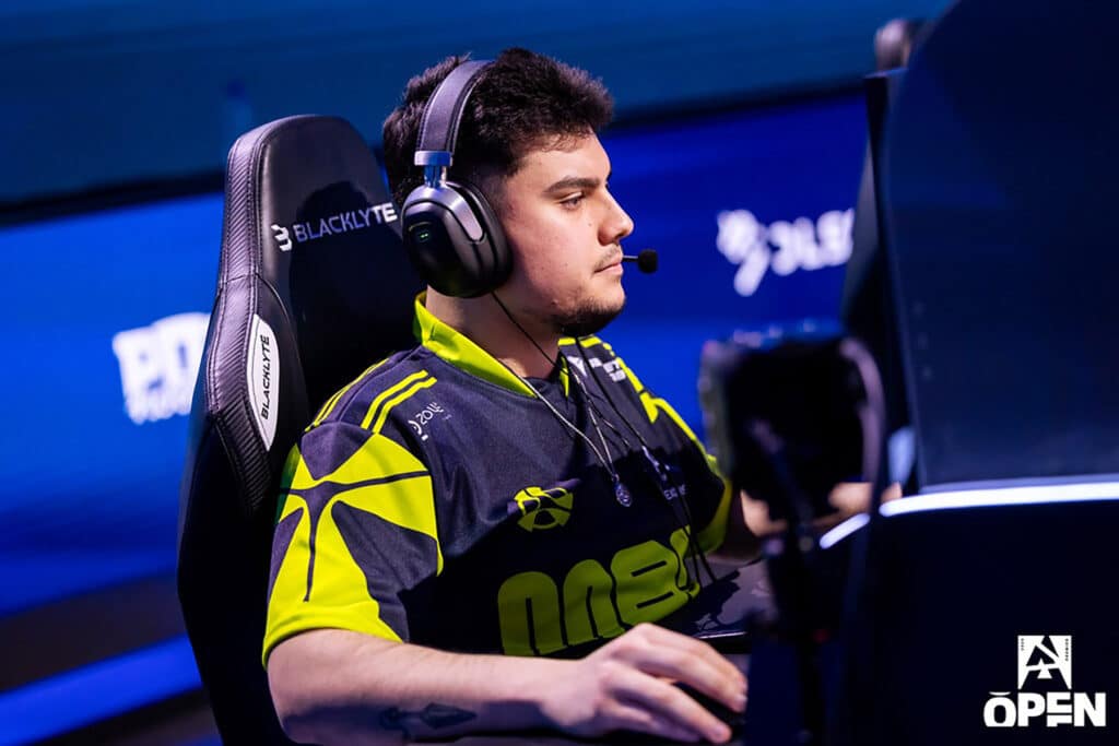 Image of Ethan 'reck' Serrano competing at BLAST Counter-Strike event