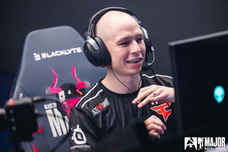 FaZe Clan benches EliGE from CS2 roster, signs jcobbb