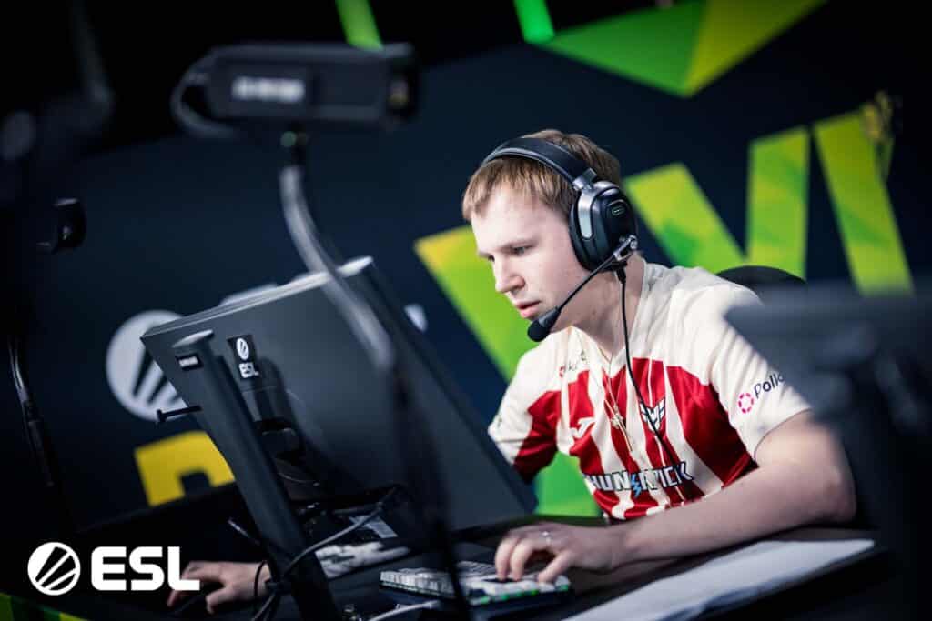 Image of tN1R competing for HEROIC at Counter-Strike 2 esports event