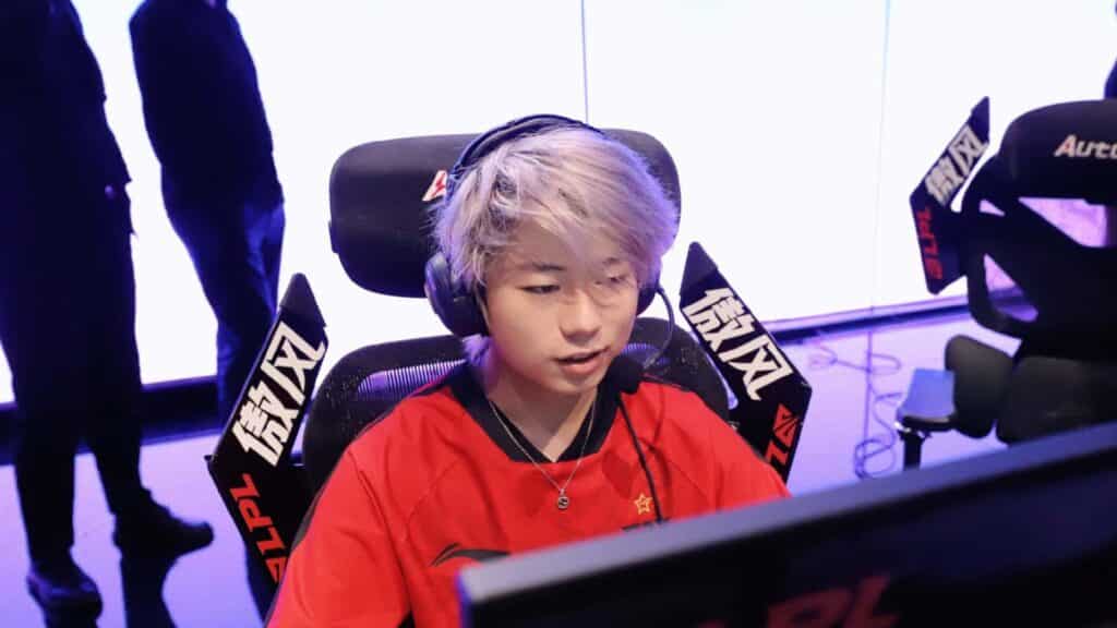 Image of FPX Milkyway competing at LPL League of Legends event for Funplus Phoenix