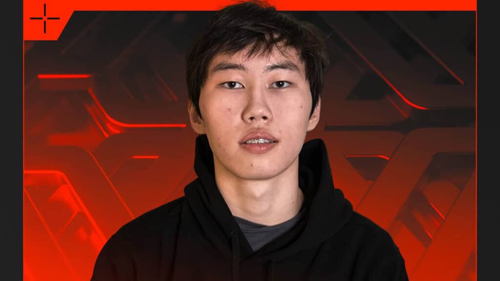 Image of Counter-Strike playe rnocries on a black and orange background