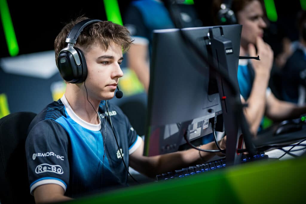 Image of GamerLegion astralis Counter-Strike player competing at ESL Pro League Season 22