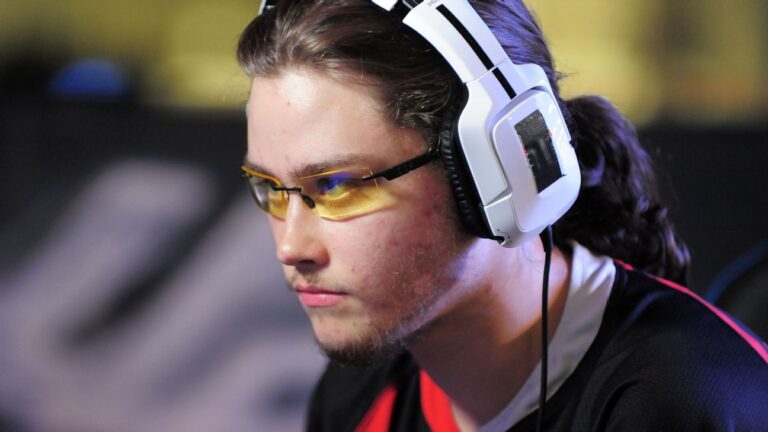 Melee pro Wizzrobe won't be attending FAST FALL$ after Nouns Esports took back free flight