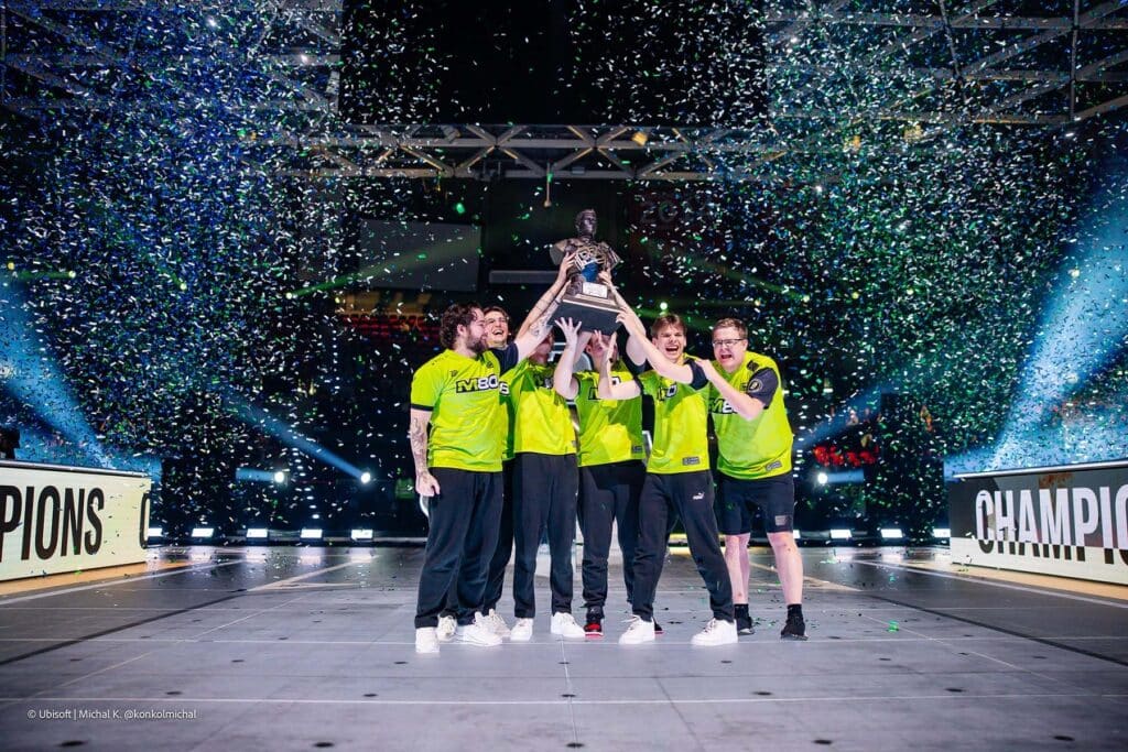 Image of M80 Rainbow Six esports team celebrating win at R6 Munich Major 2025