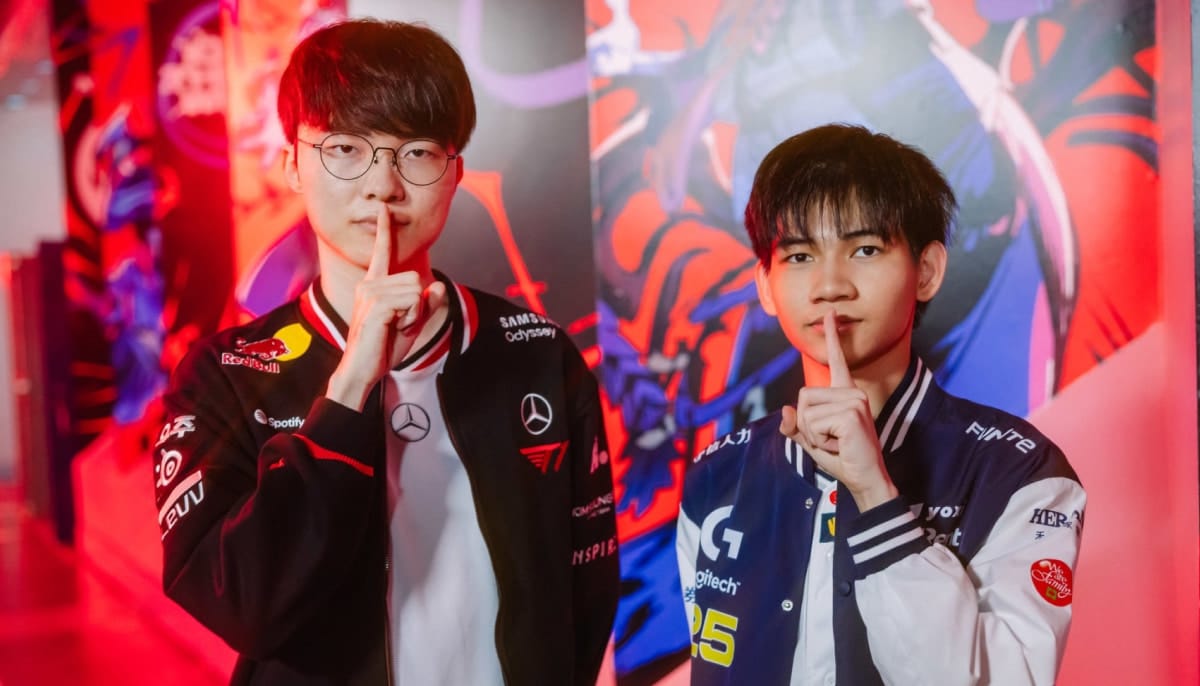 Faker from T1 and HongQ of CTBC Flying Oyster