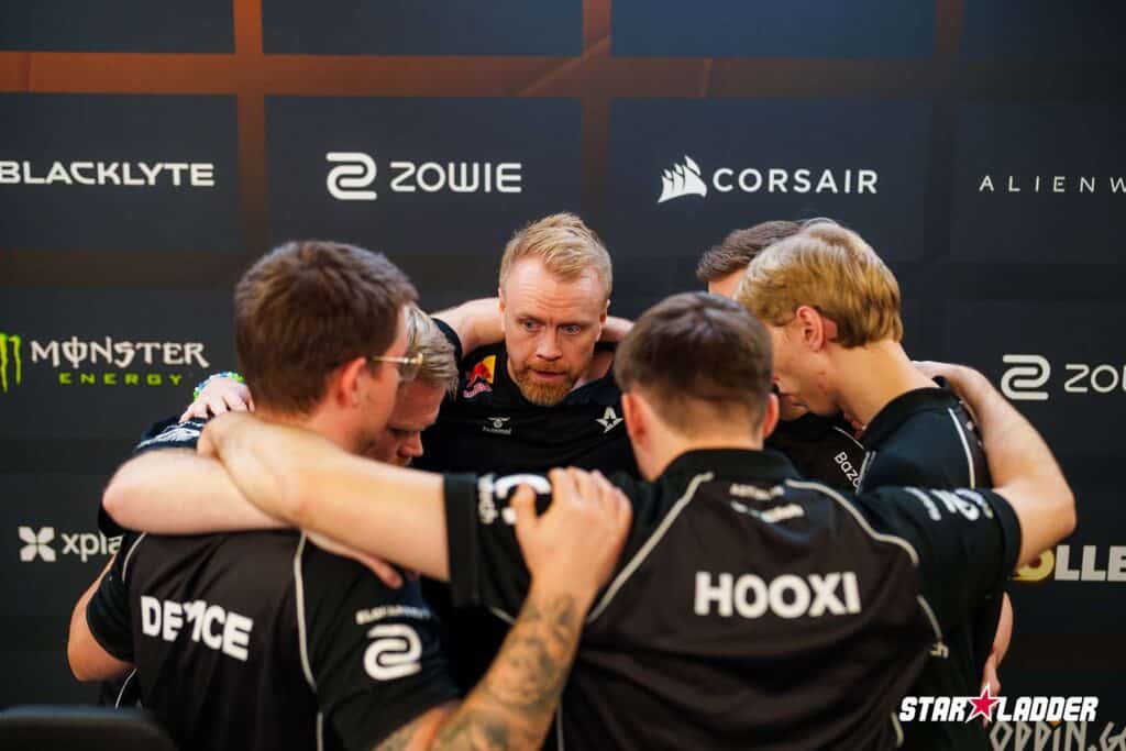 Image of Astralis Counter-Strike team competing at StarLadder Budapest Major 2025