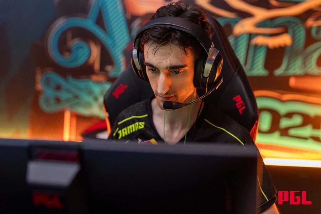 Image of Counter-Strike player ewjerkz competing for Ninjas in Pyjamas at PGL Astana 2025