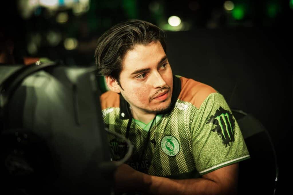 Image of Renegade competing at HCS Charlotte Major 2024