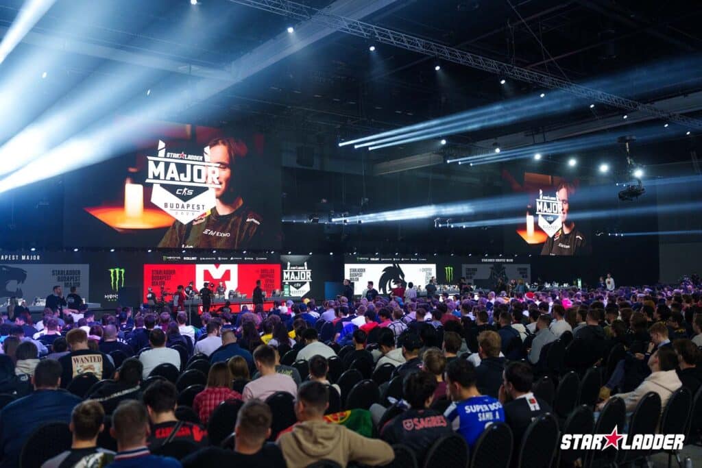 Image of StarLadder Budapest Major 2025 stage with team logos projected on screens
