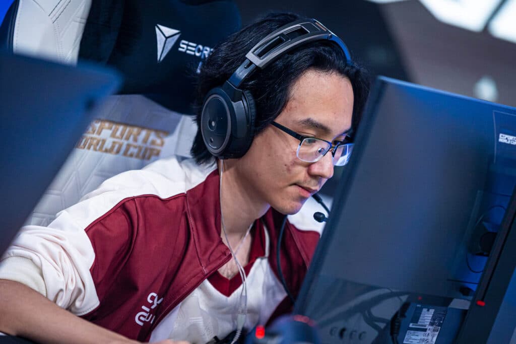 Image of Counter-Strike 2 player Alkaren competing at Esports World Cup 2025
