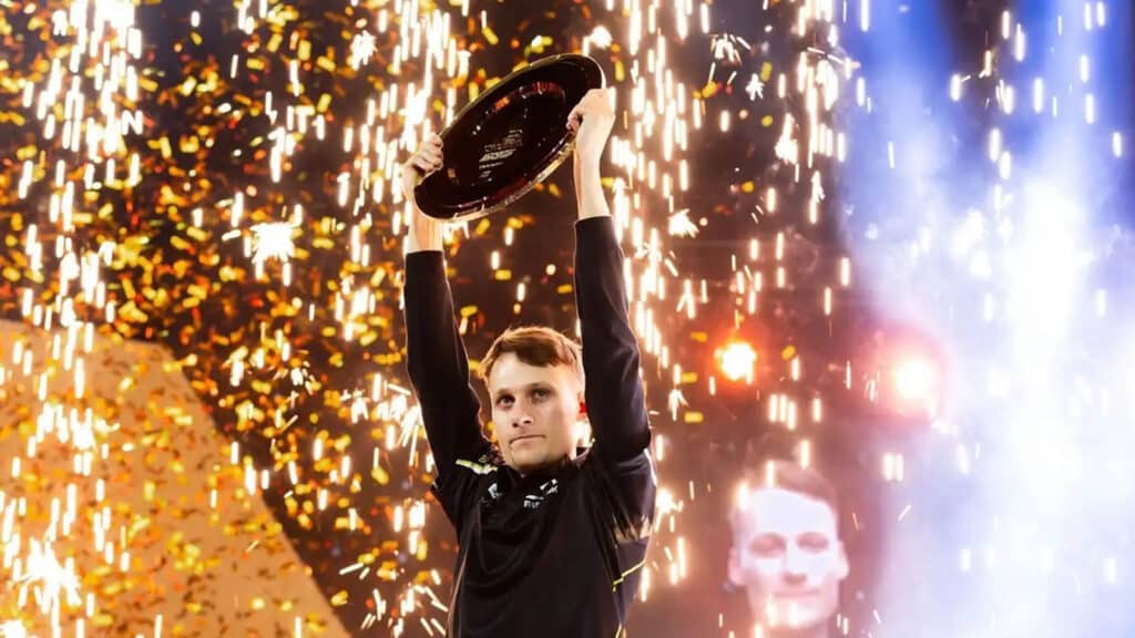 “A huge blow”: StarCraft II community reacts to Esports World Cup omission