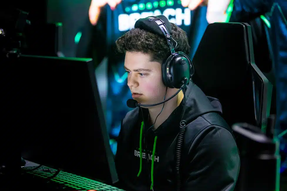 priestahh competing in event
