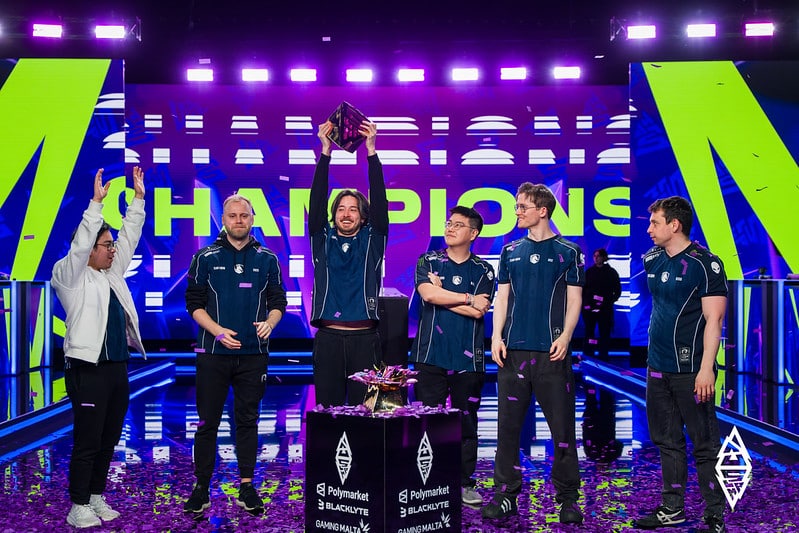 Team Liquid hoisting trophy on LAN stage after winning BLAST Slam VI in Malta