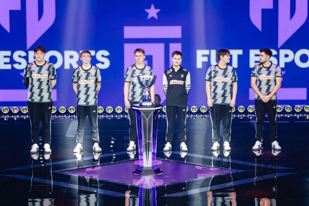 FUT Esports Counter-Strike 2 roster on stage photo