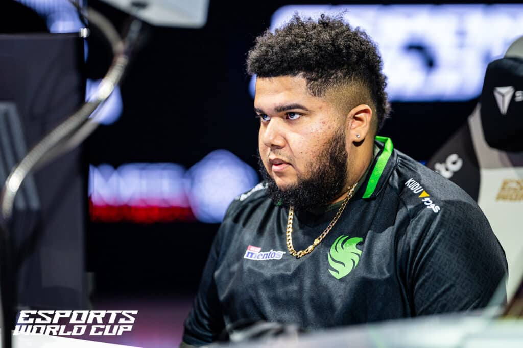 Image of FGC player MenaRD competing at Esports World Cup 2024