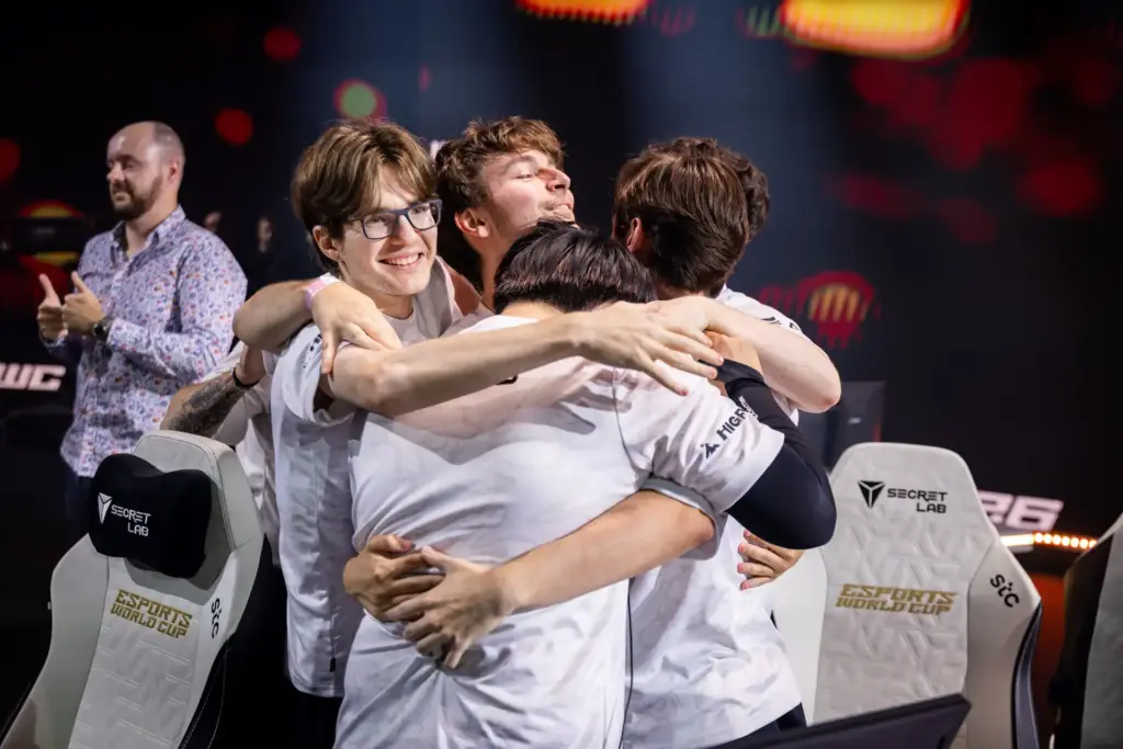 valorant 100 thieves ewc